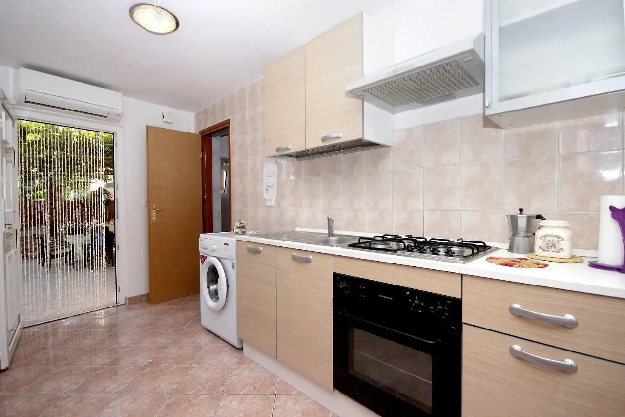 Apartment Vesna Premantura