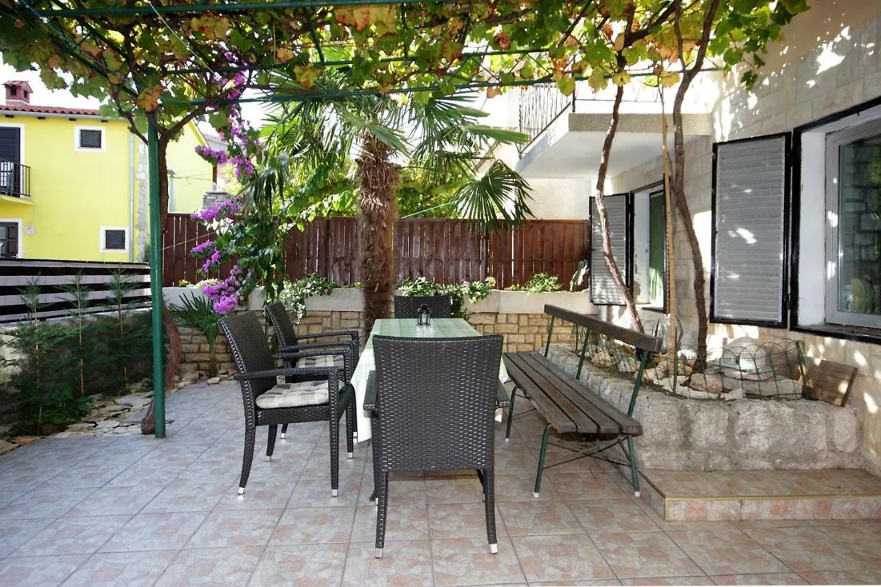 Apartment Vesna Premantura