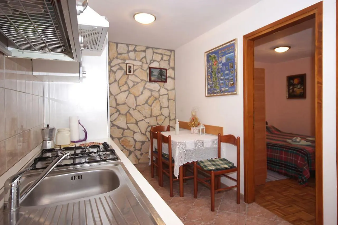 Apartment Vesna Premantura